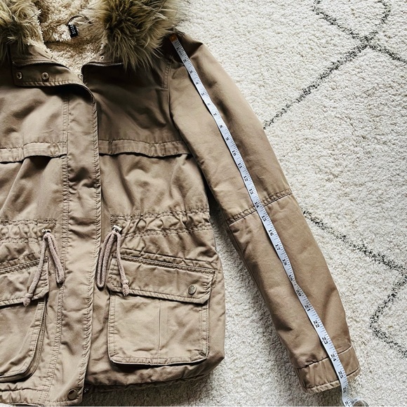 H&M Beige Pile-Lined Parka - Picture 10 of 11